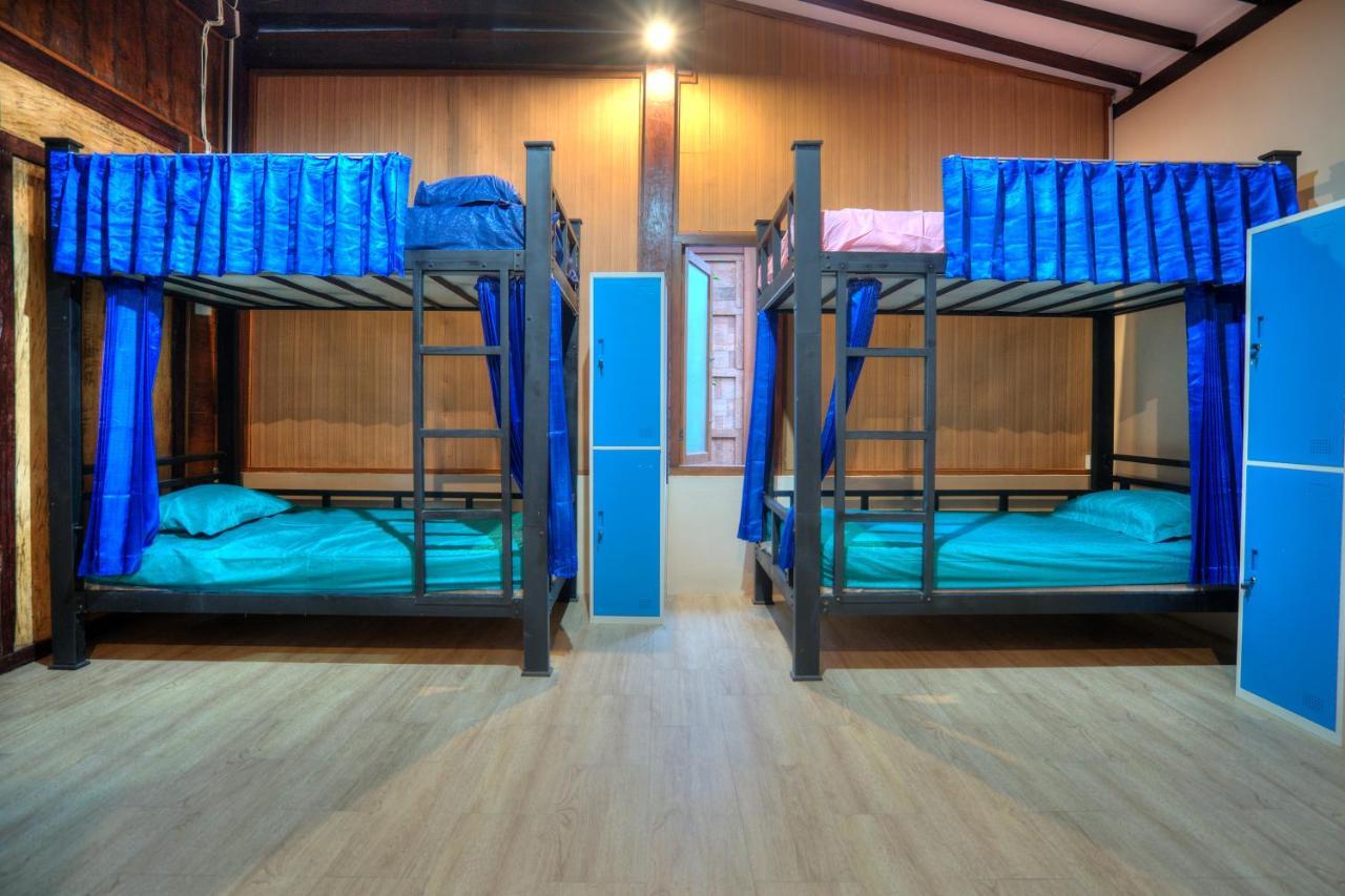 Bata Merah Homestay Banyuwangi  Eksteriør bilde