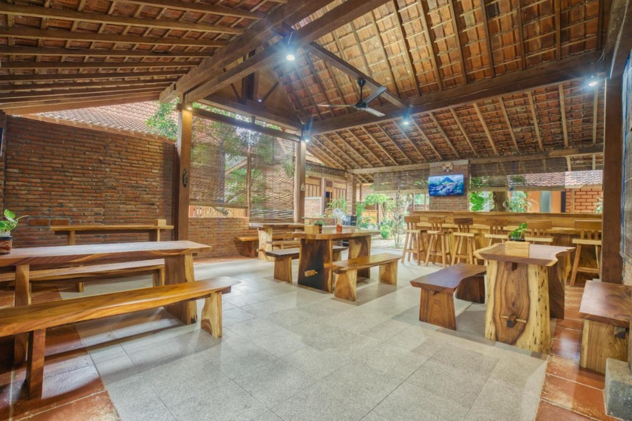 Bata Merah Homestay Banyuwangi  Eksteriør bilde