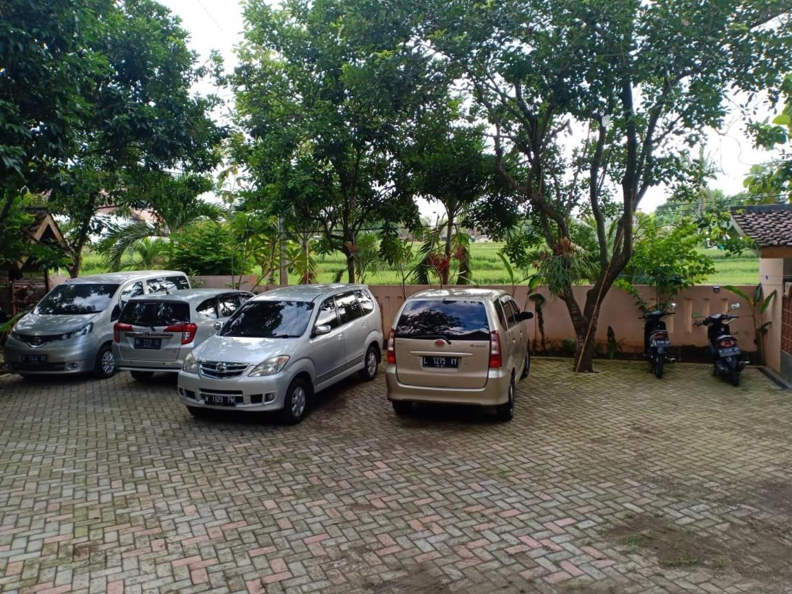 Bata Merah Homestay Banyuwangi  Eksteriør bilde