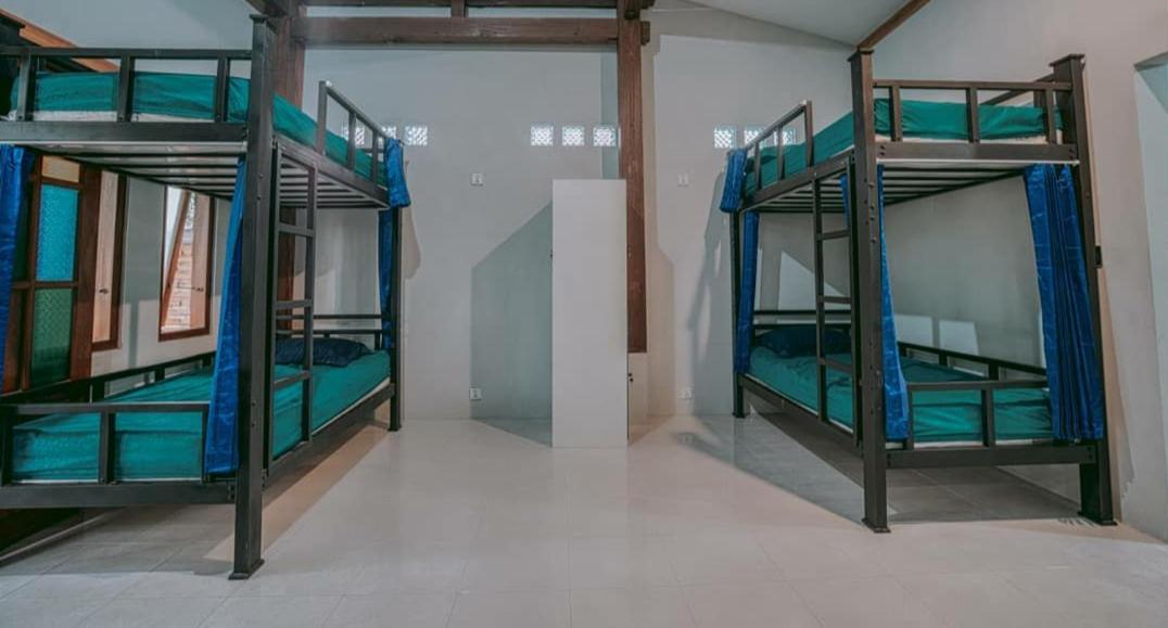 Bata Merah Homestay Banyuwangi  Eksteriør bilde