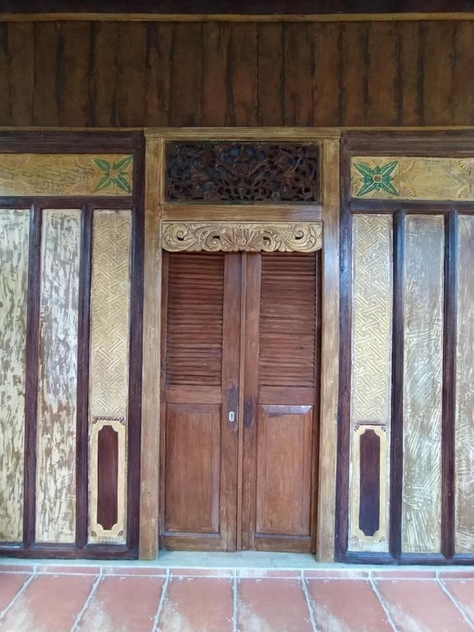Bata Merah Homestay Banyuwangi  Eksteriør bilde