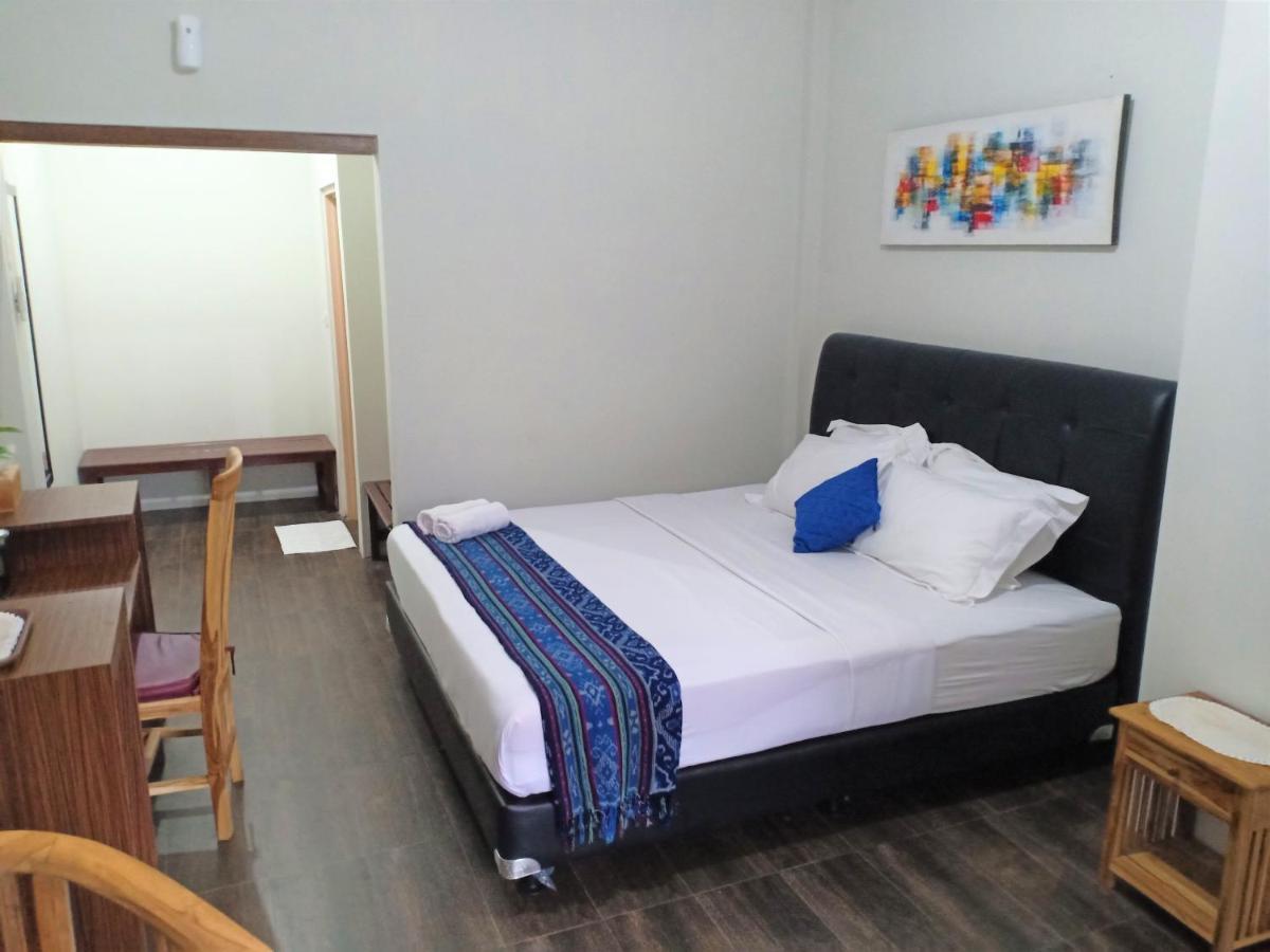 Bata Merah Homestay Banyuwangi  Eksteriør bilde
